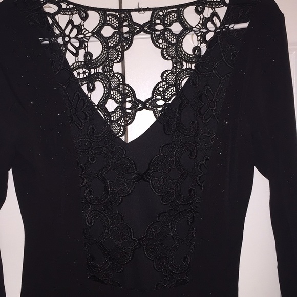 Women’s dress - Picture 3 of 3